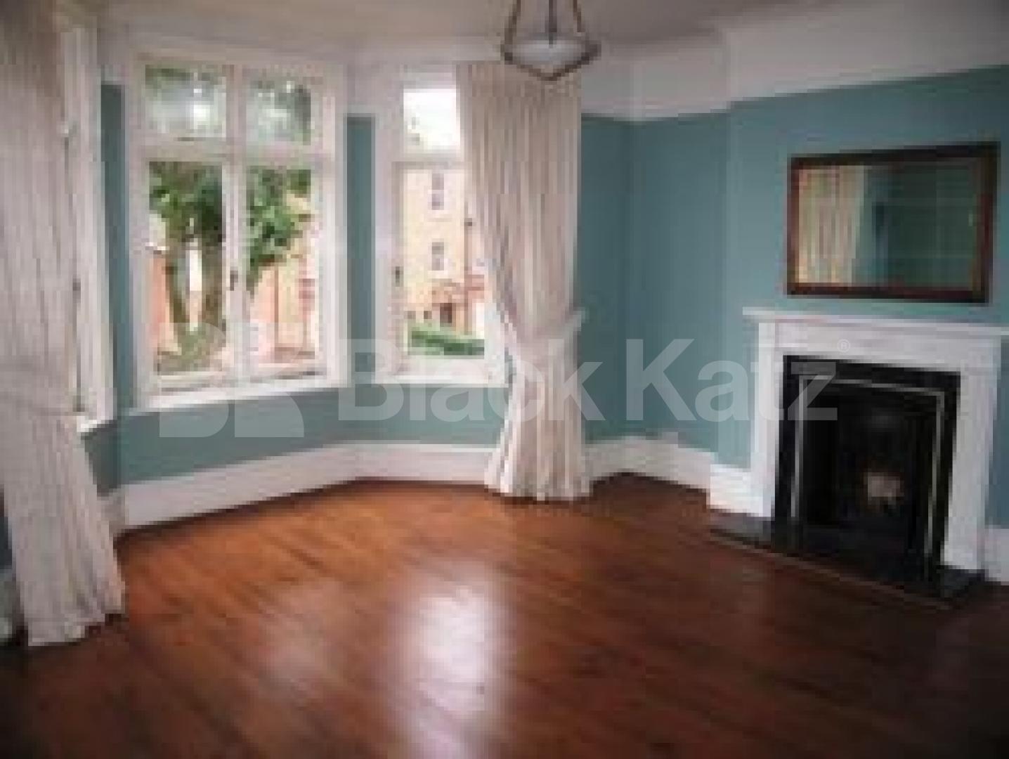 			2 Bedroom, 1 bath, 1 reception Flat			 Essendine Road, MAIDA VALE W9
